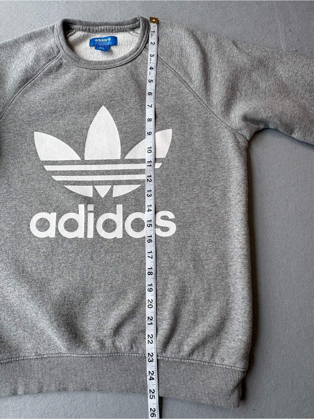 adidas Light Gray Crewneck Sweatshirt with White Trefoil unisex sz S - Picture 8 of 10